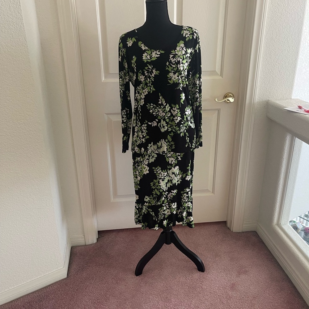 SUSAN LAWRENCE LONG SLEEVE TOP & MIDI-SKIRT SET! EASY CARE! Great for travel!